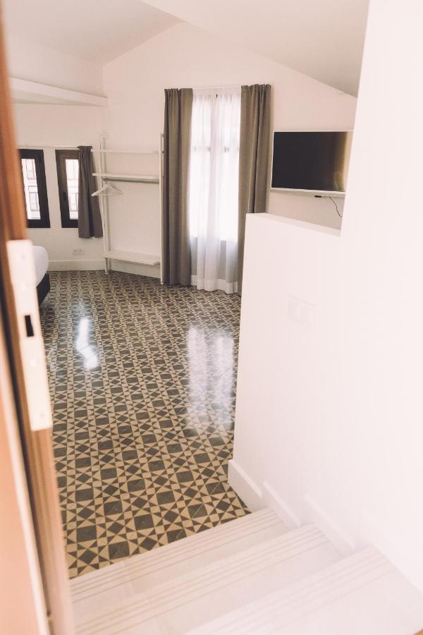 Hotelet Casa Padró Manresa Kültér fotó